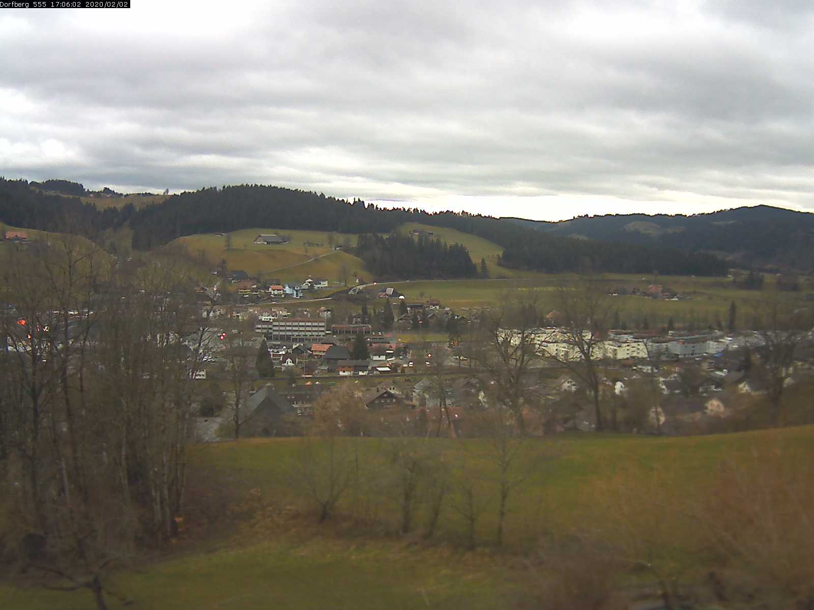 Webcam-Bild: Aussicht vom Dorfberg in Langnau 20200202-170601
