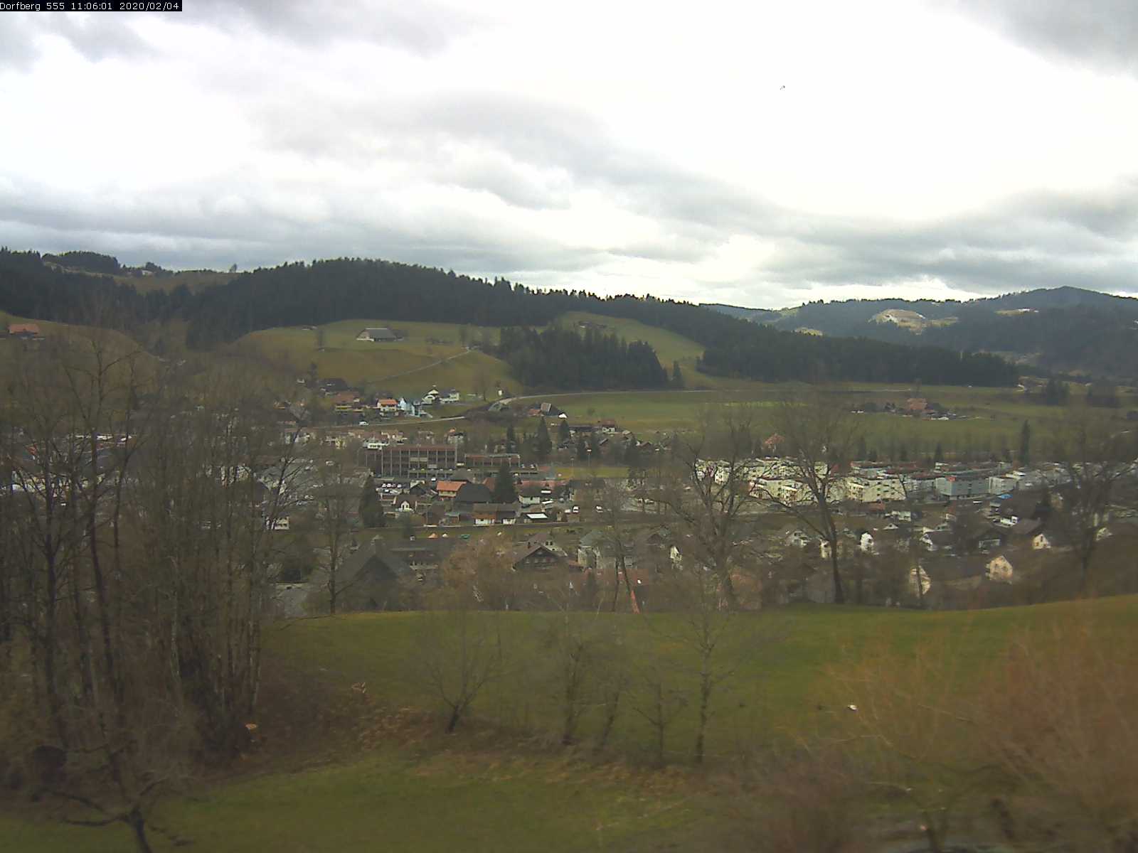 Webcam-Bild: Aussicht vom Dorfberg in Langnau 20200204-110601