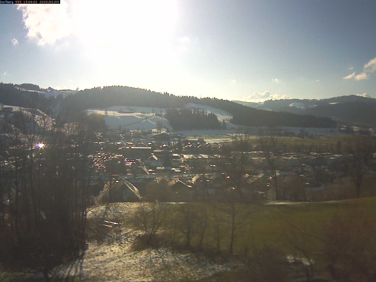 Webcam-Bild: Aussicht vom Dorfberg in Langnau 20200205-150601