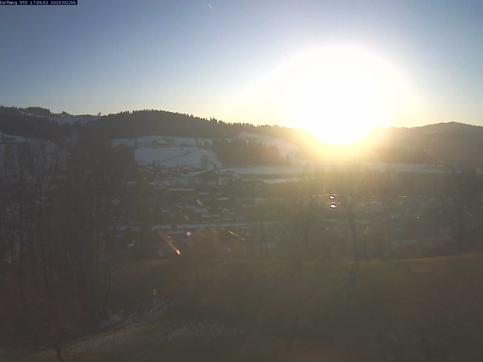 Webcam-Bild: Aussicht vom Dorfberg in Langnau 20200206-170601
