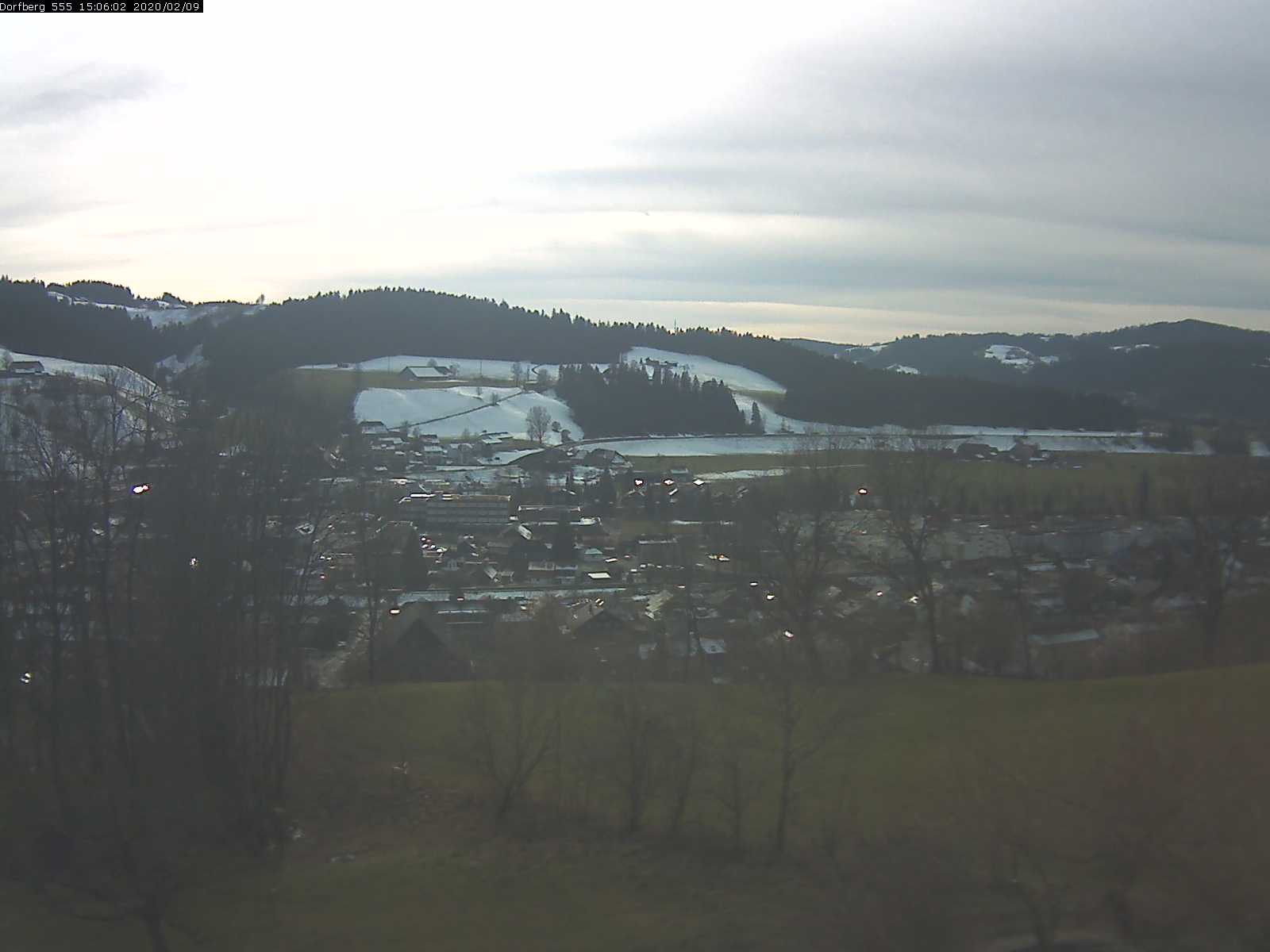 Webcam-Bild: Aussicht vom Dorfberg in Langnau 20200209-150601
