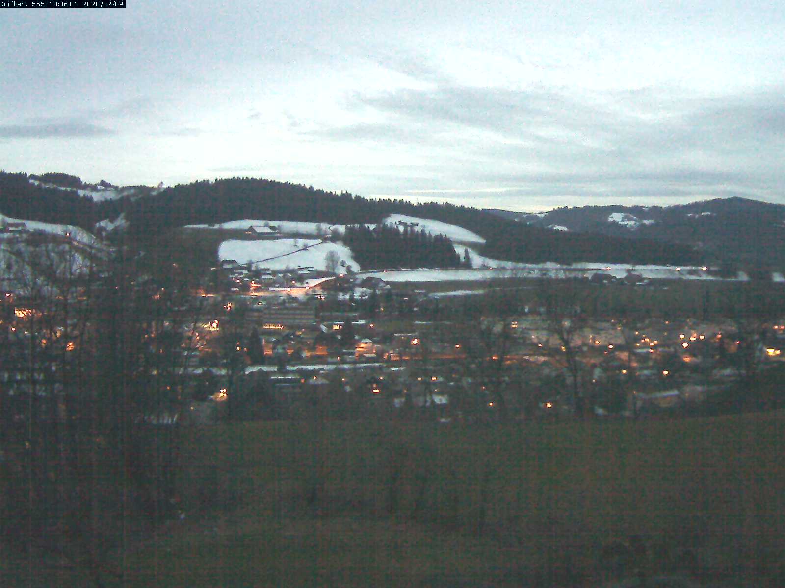 Webcam-Bild: Aussicht vom Dorfberg in Langnau 20200209-180601