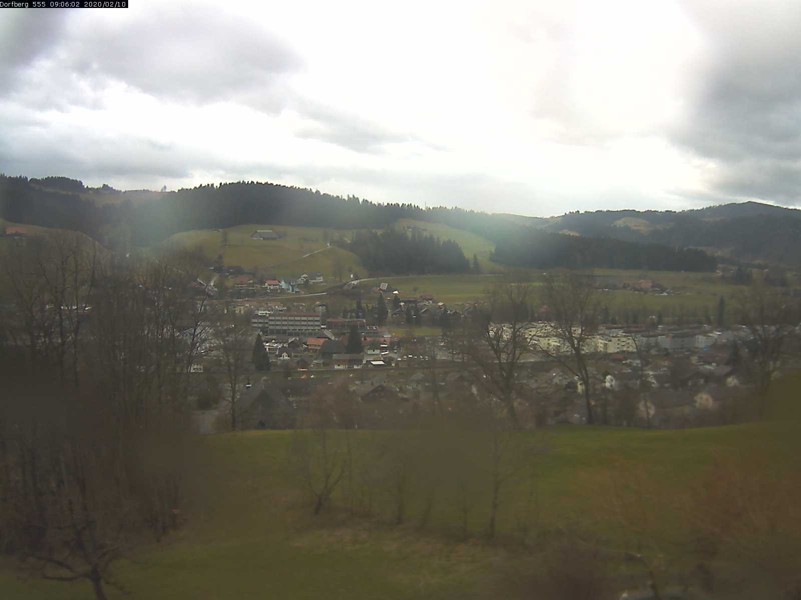 Webcam-Bild: Aussicht vom Dorfberg in Langnau 20200210-090601