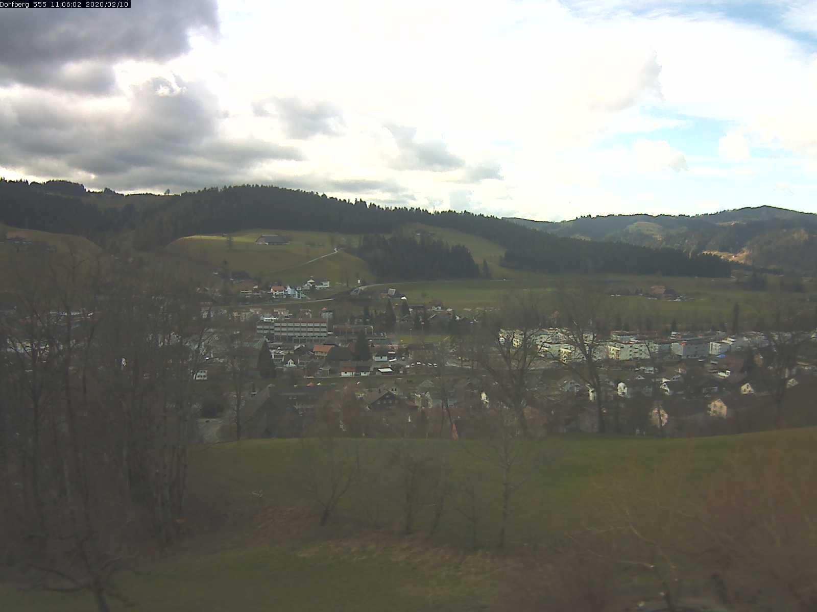 Webcam-Bild: Aussicht vom Dorfberg in Langnau 20200210-110601