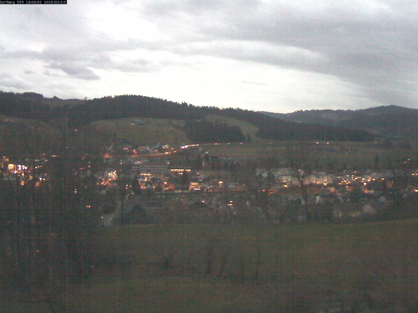 Webcam-Bild: Aussicht vom Dorfberg in Langnau 20200210-180601
