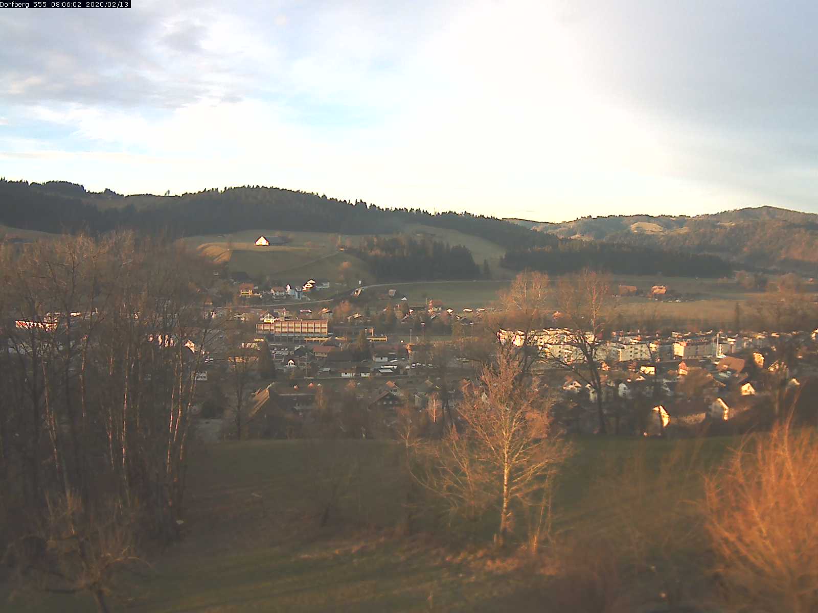 Webcam-Bild: Aussicht vom Dorfberg in Langnau 20200213-080601