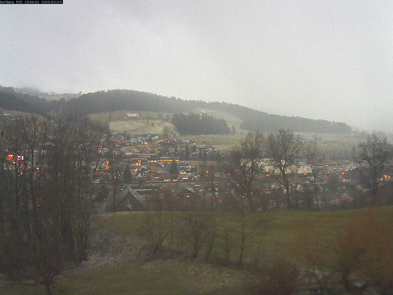 Webcam-Bild: Aussicht vom Dorfberg in Langnau 20200219-180601