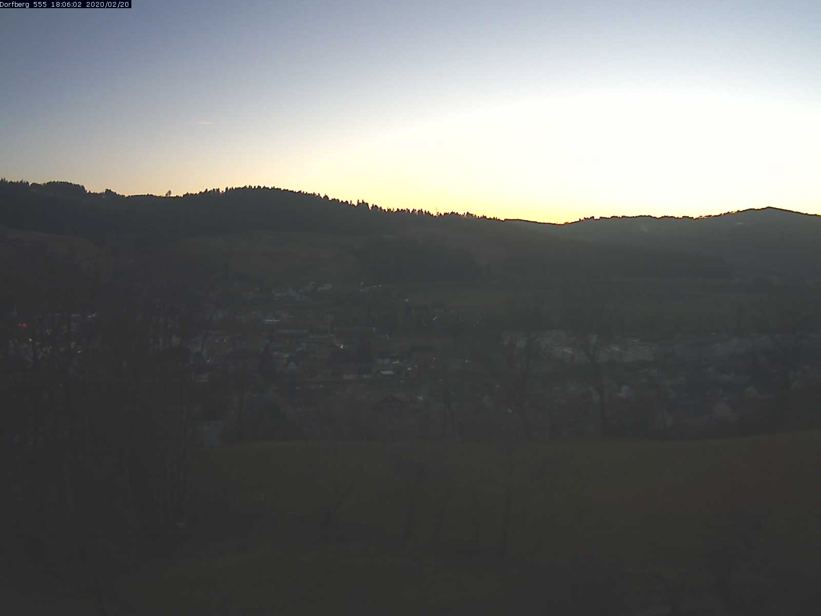 Webcam-Bild: Aussicht vom Dorfberg in Langnau 20200220-180601