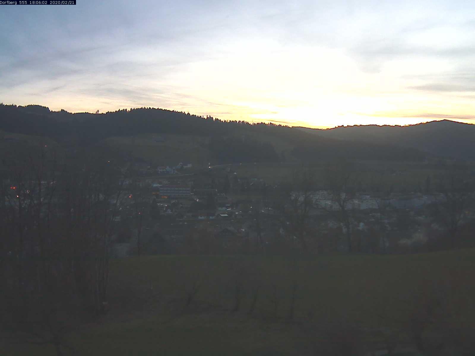 Webcam-Bild: Aussicht vom Dorfberg in Langnau 20200221-180601