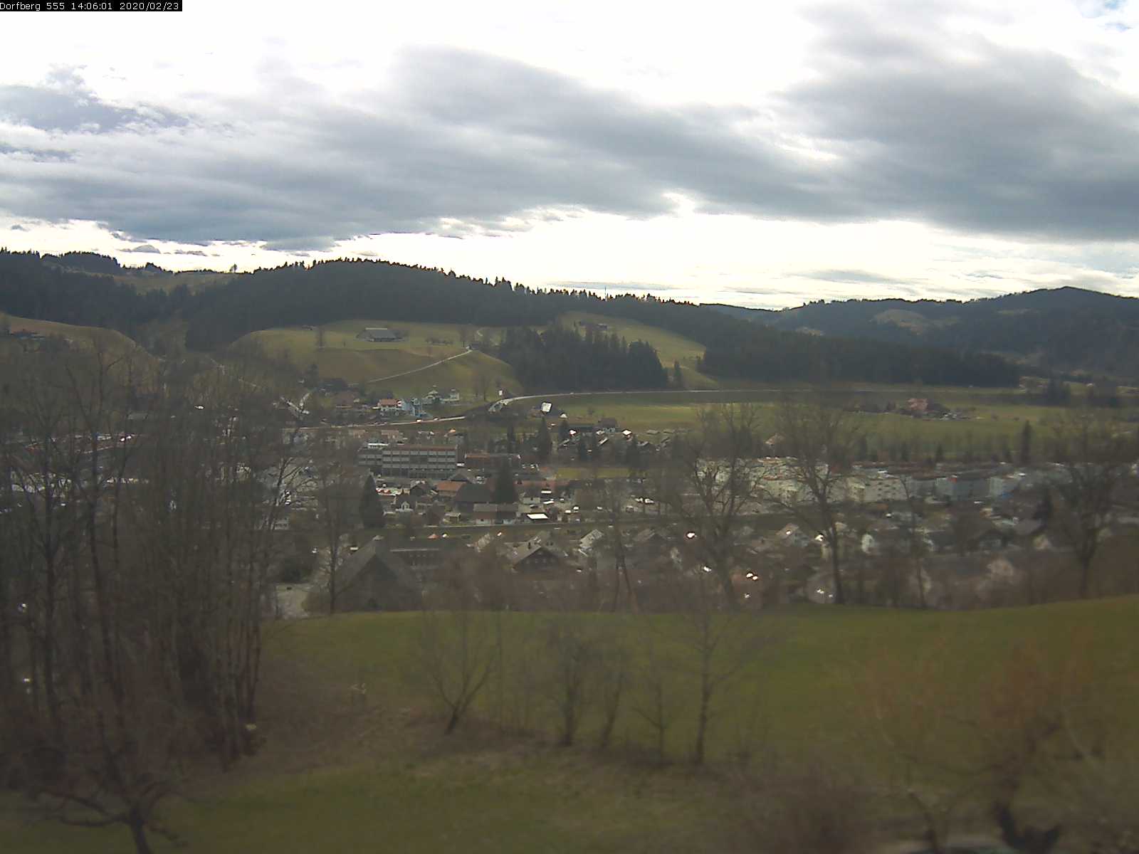 Webcam-Bild: Aussicht vom Dorfberg in Langnau 20200223-140601