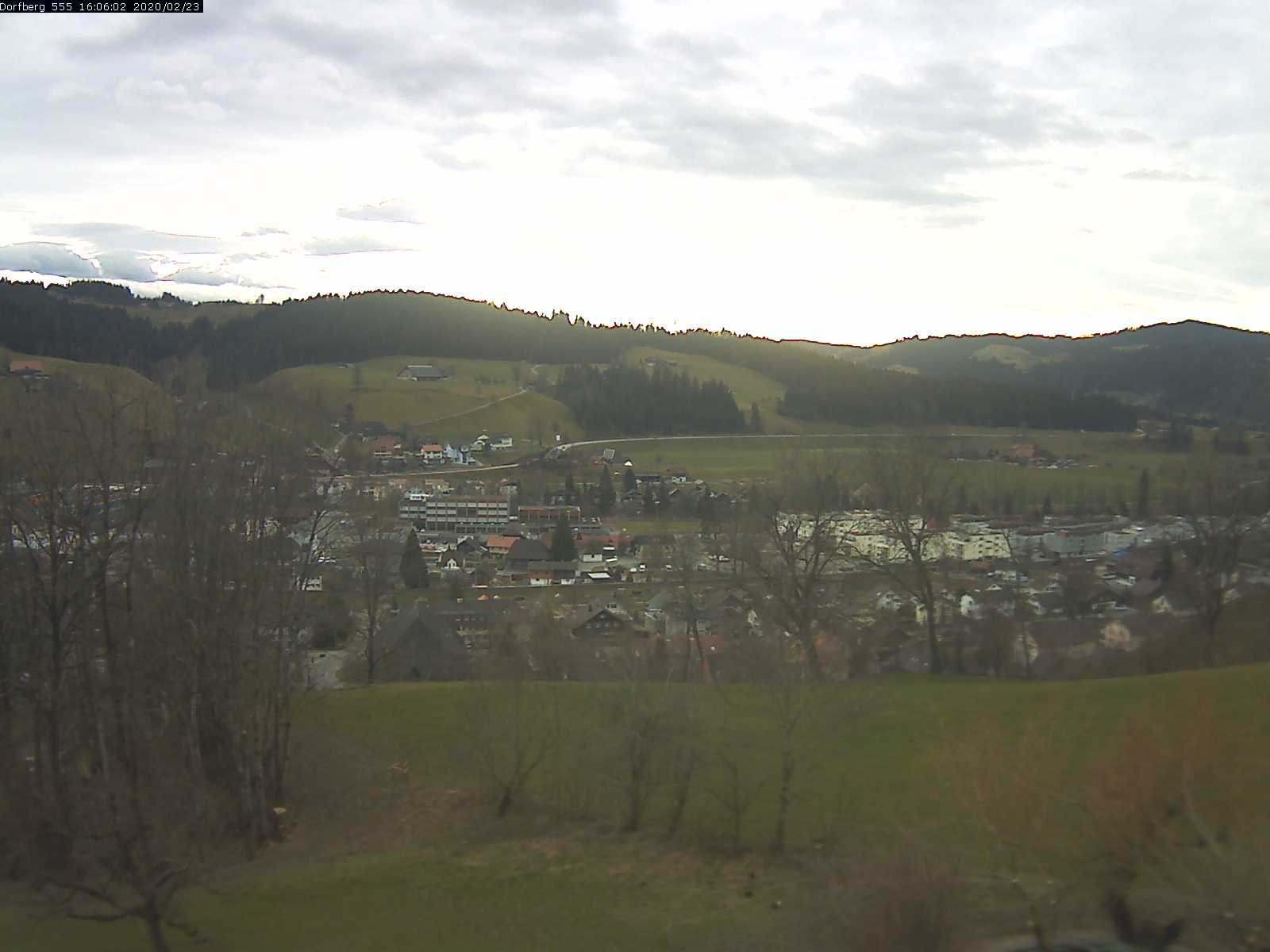 Webcam-Bild: Aussicht vom Dorfberg in Langnau 20200223-160601