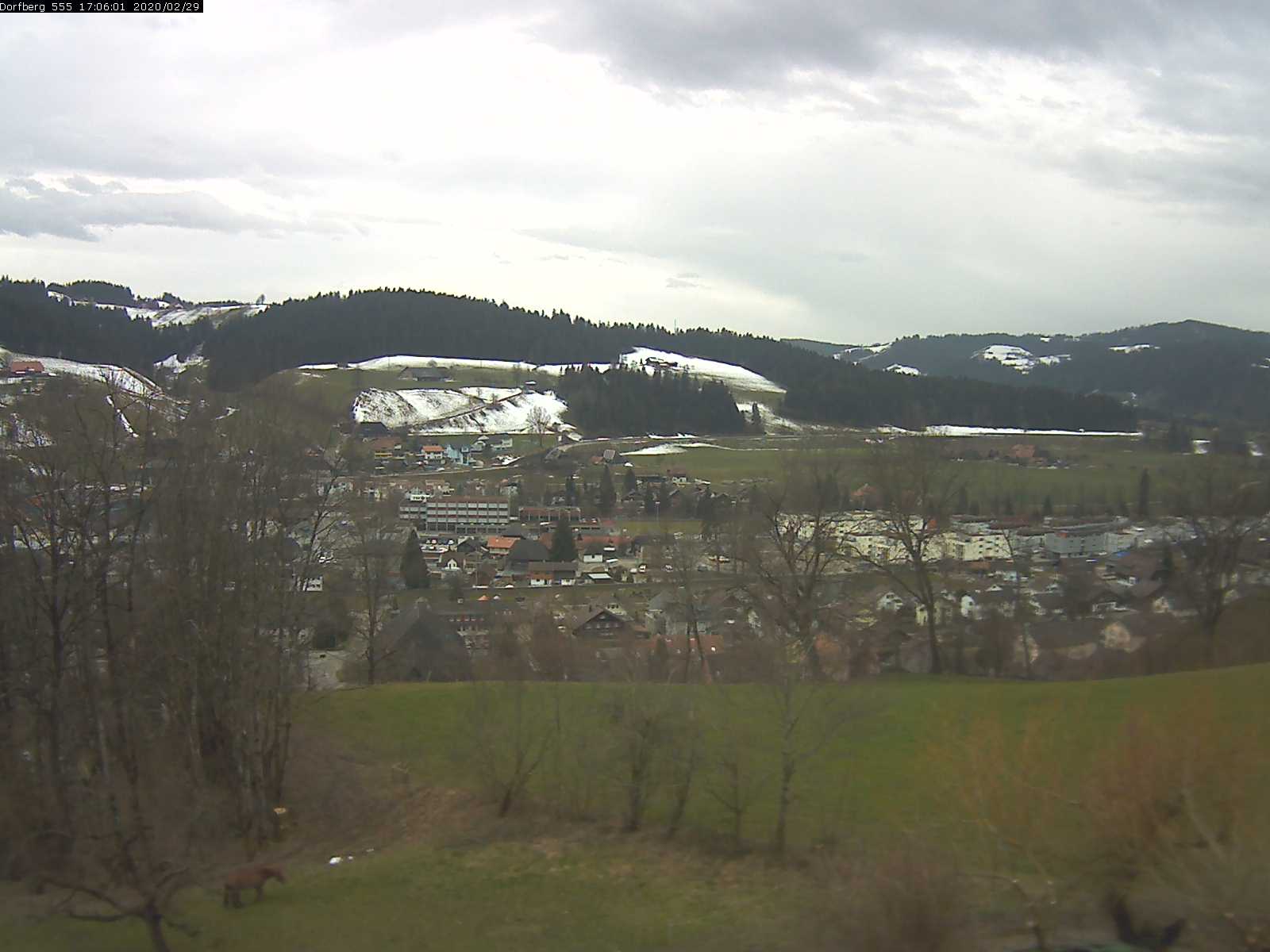 Webcam-Bild: Aussicht vom Dorfberg in Langnau 20200229-170601