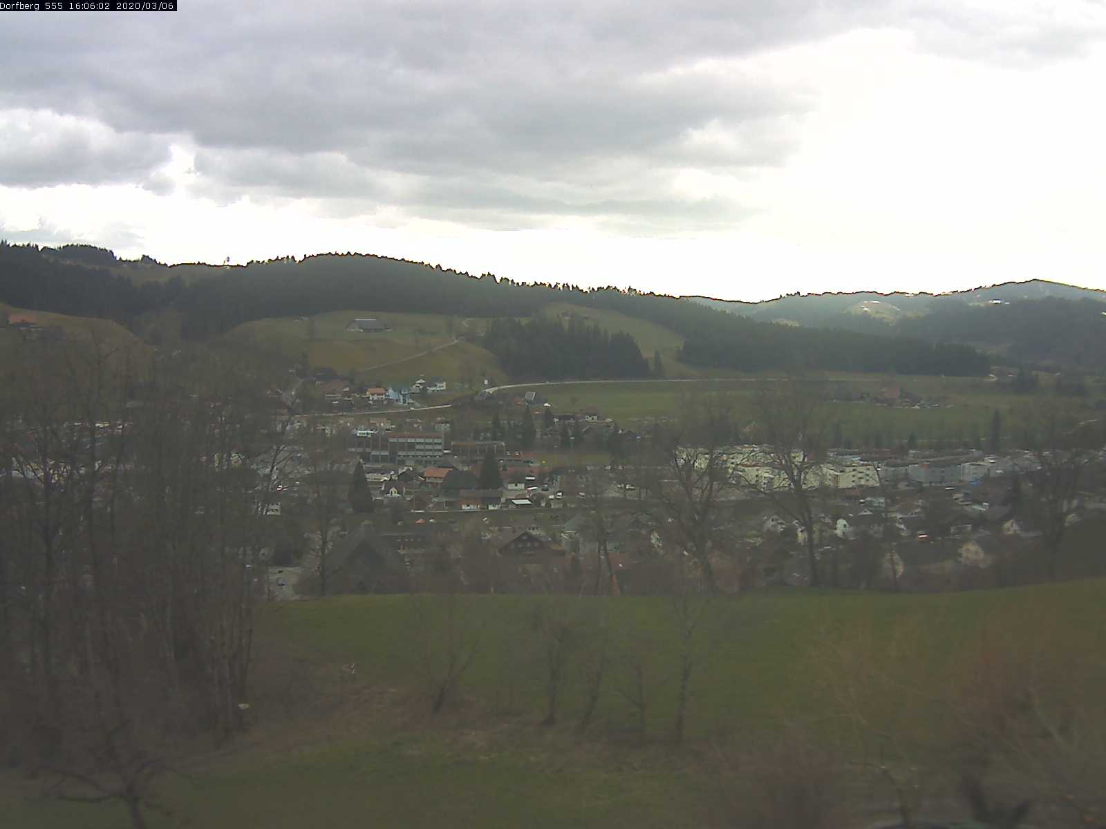 Webcam-Bild: Aussicht vom Dorfberg in Langnau 20200306-160601