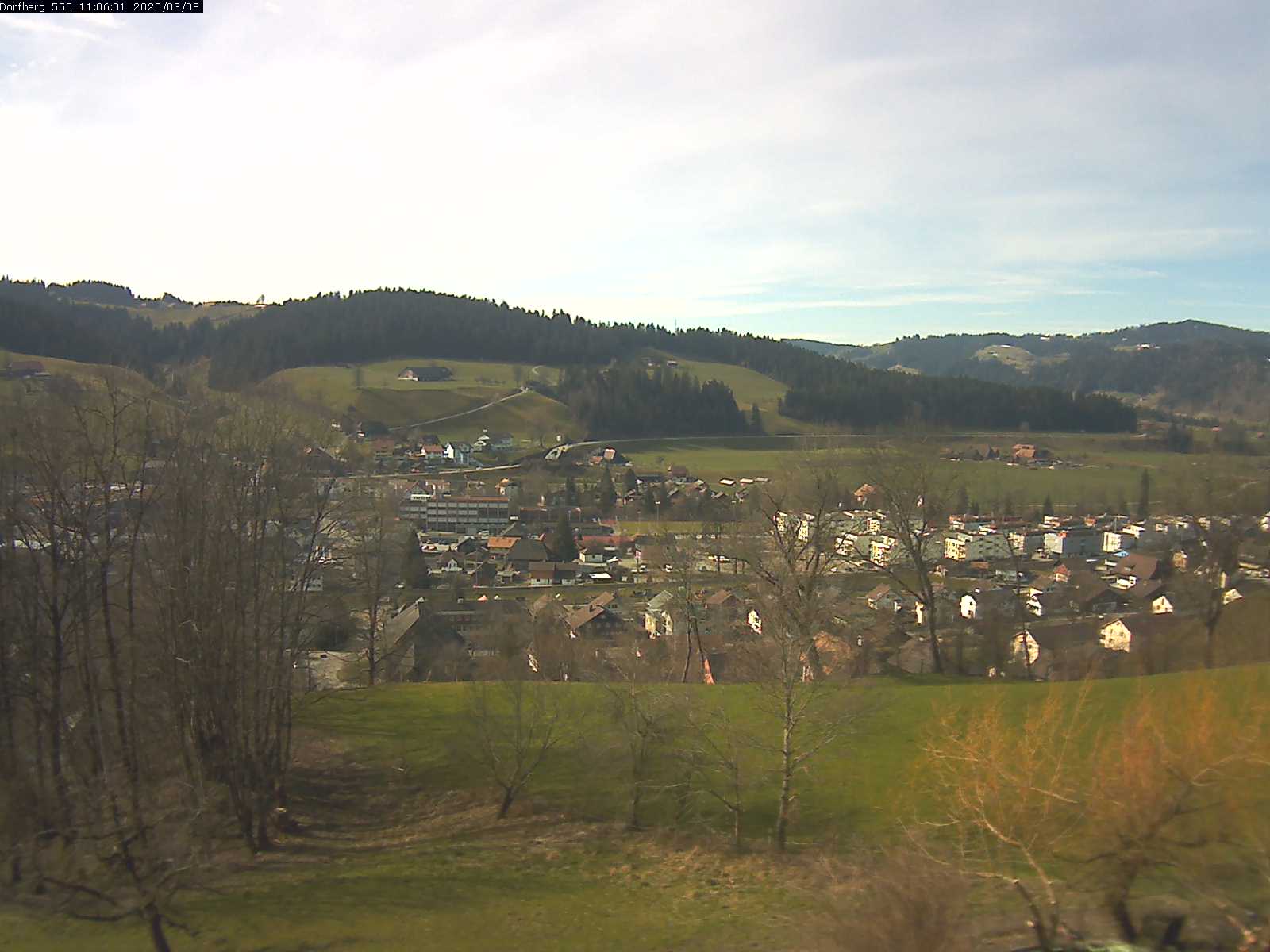 Webcam-Bild: Aussicht vom Dorfberg in Langnau 20200308-110601