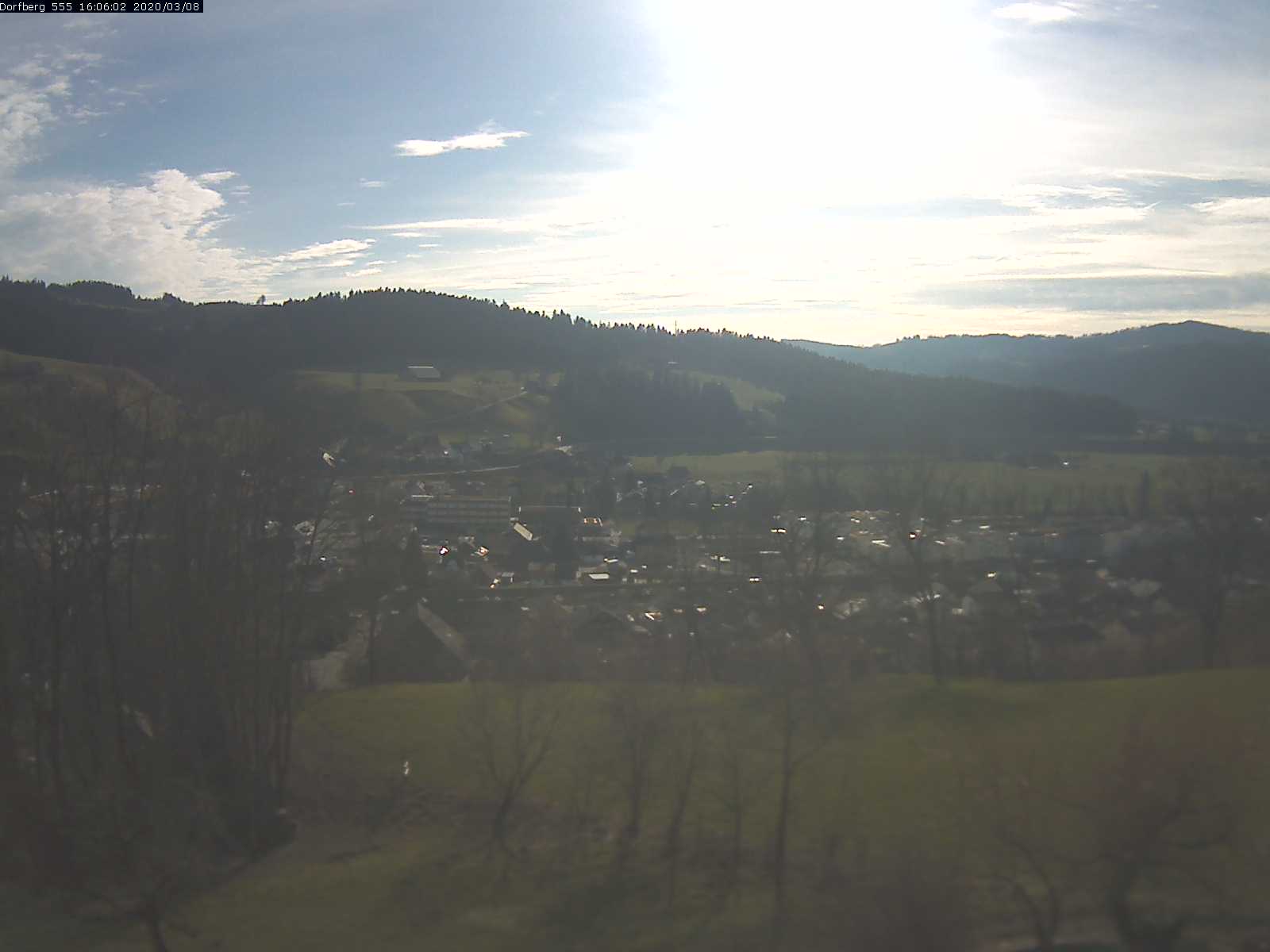 Webcam-Bild: Aussicht vom Dorfberg in Langnau 20200308-160601