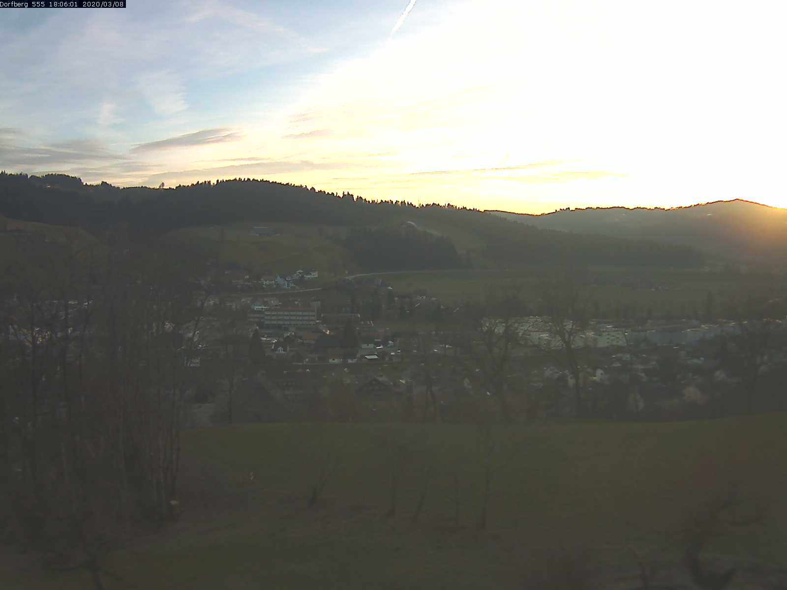 Webcam-Bild: Aussicht vom Dorfberg in Langnau 20200308-180601