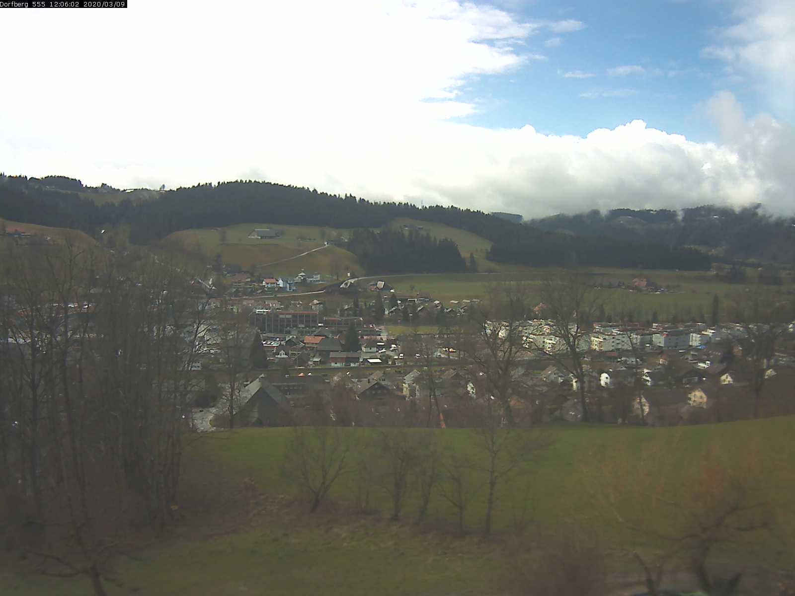 Webcam-Bild: Aussicht vom Dorfberg in Langnau 20200309-120601