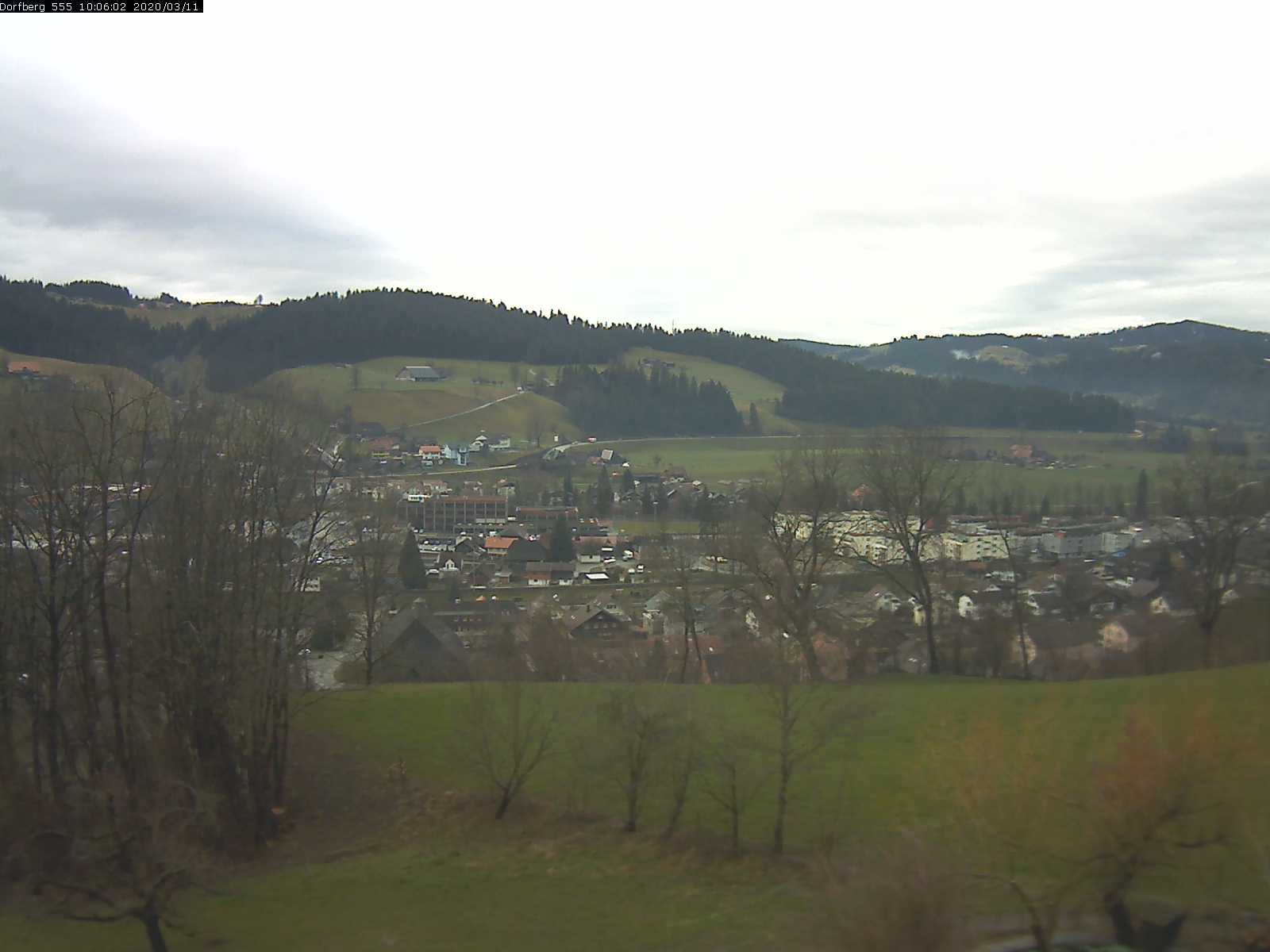 Webcam-Bild: Aussicht vom Dorfberg in Langnau 20200311-100601