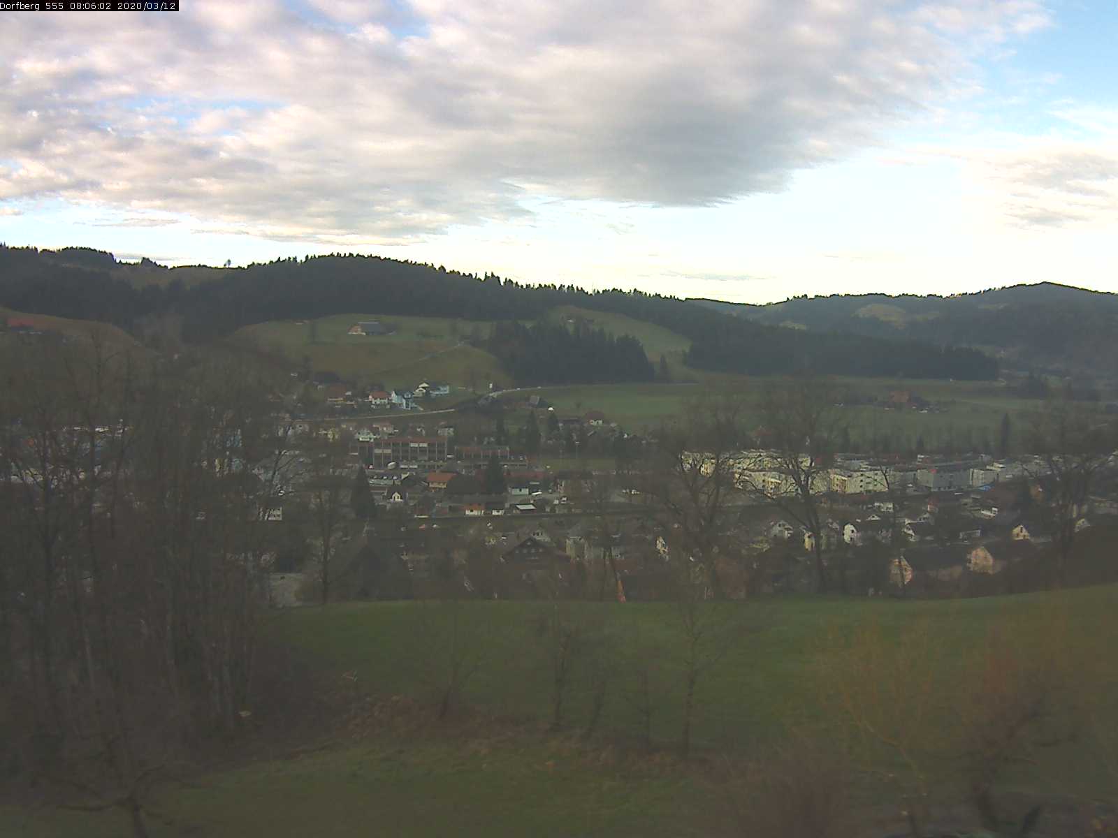 Webcam-Bild: Aussicht vom Dorfberg in Langnau 20200312-080601