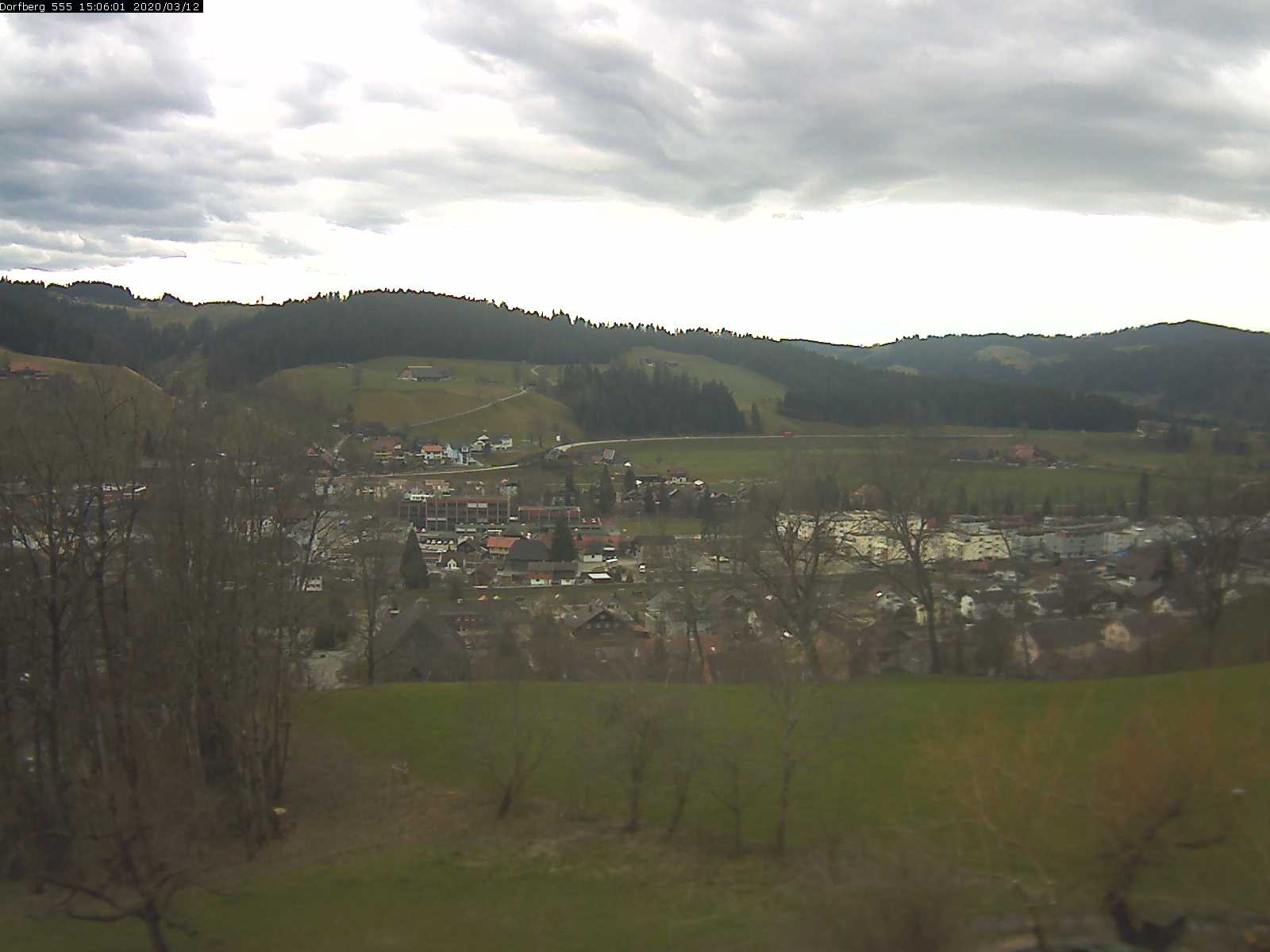 Webcam-Bild: Aussicht vom Dorfberg in Langnau 20200312-150601