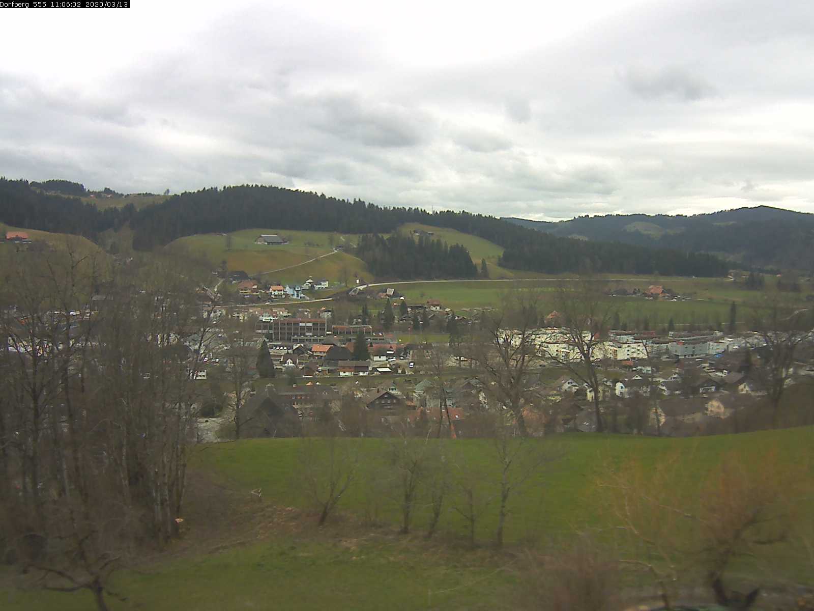 Webcam-Bild: Aussicht vom Dorfberg in Langnau 20200313-110601