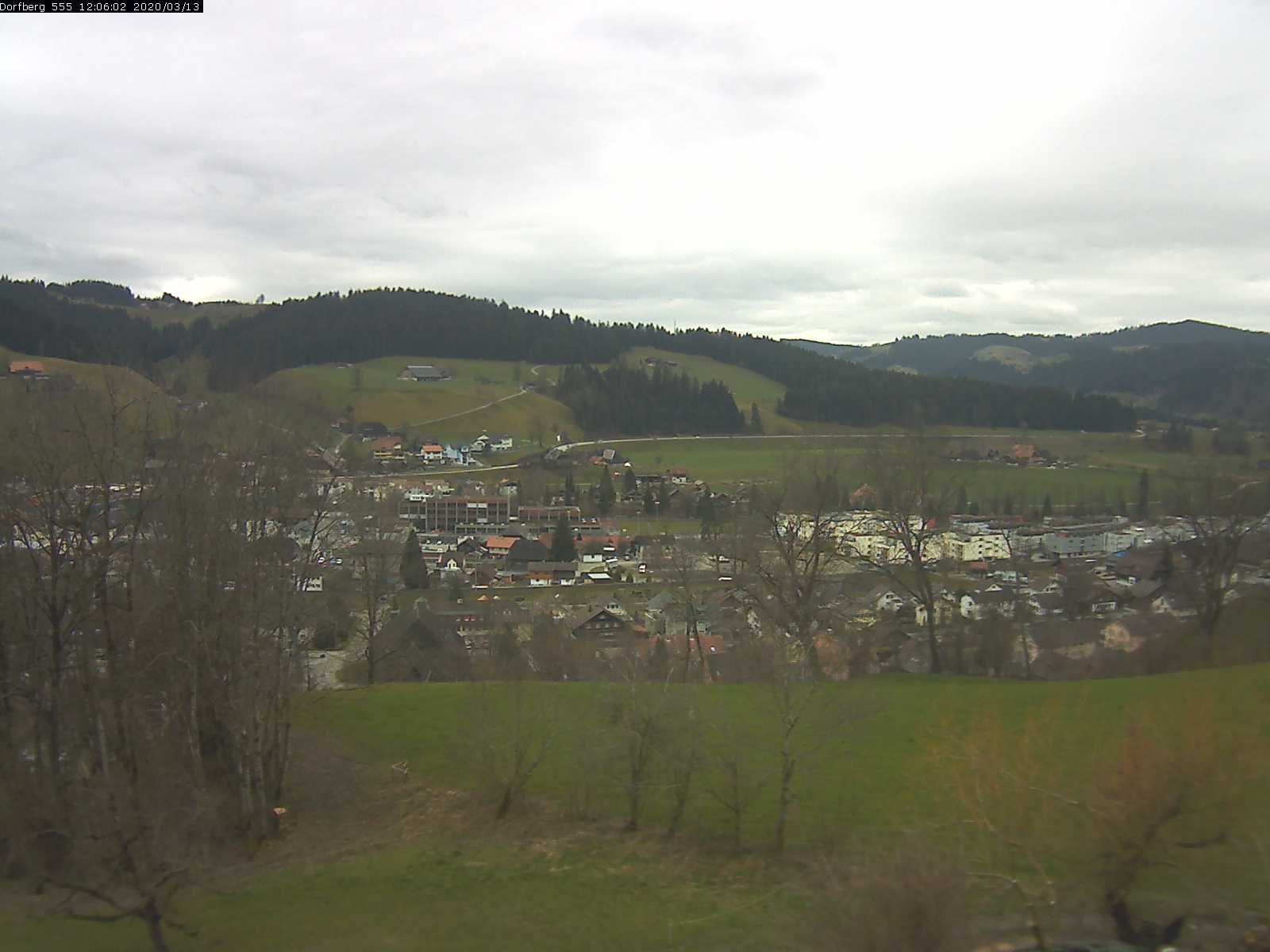 Webcam-Bild: Aussicht vom Dorfberg in Langnau 20200313-120601