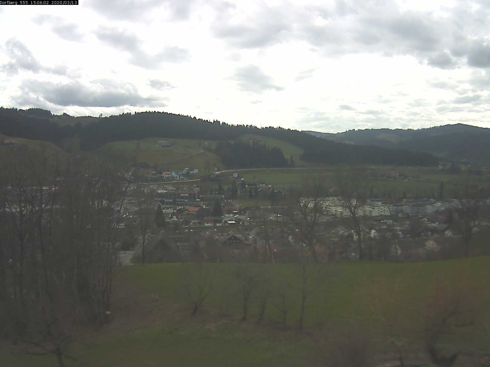 Webcam-Bild: Aussicht vom Dorfberg in Langnau 20200313-150601