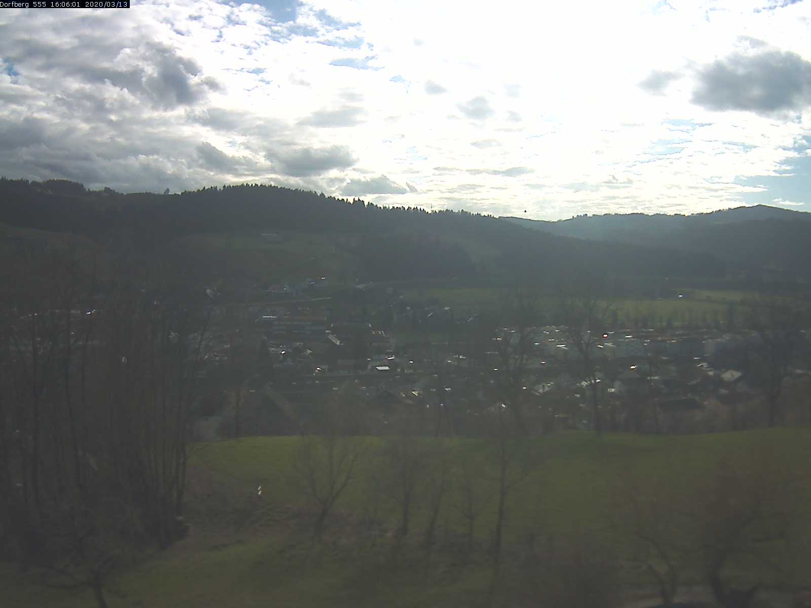 Webcam-Bild: Aussicht vom Dorfberg in Langnau 20200313-160601
