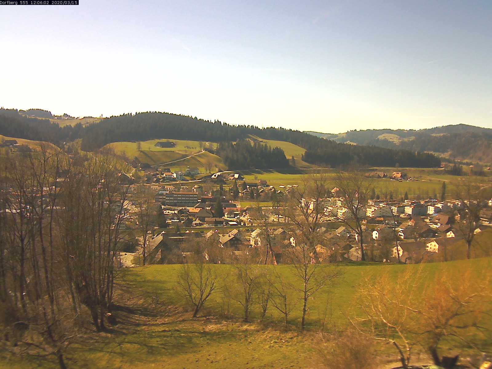 Webcam-Bild: Aussicht vom Dorfberg in Langnau 20200315-120601