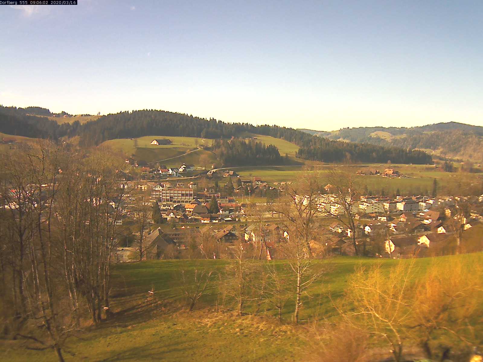 Webcam-Bild: Aussicht vom Dorfberg in Langnau 20200316-090601