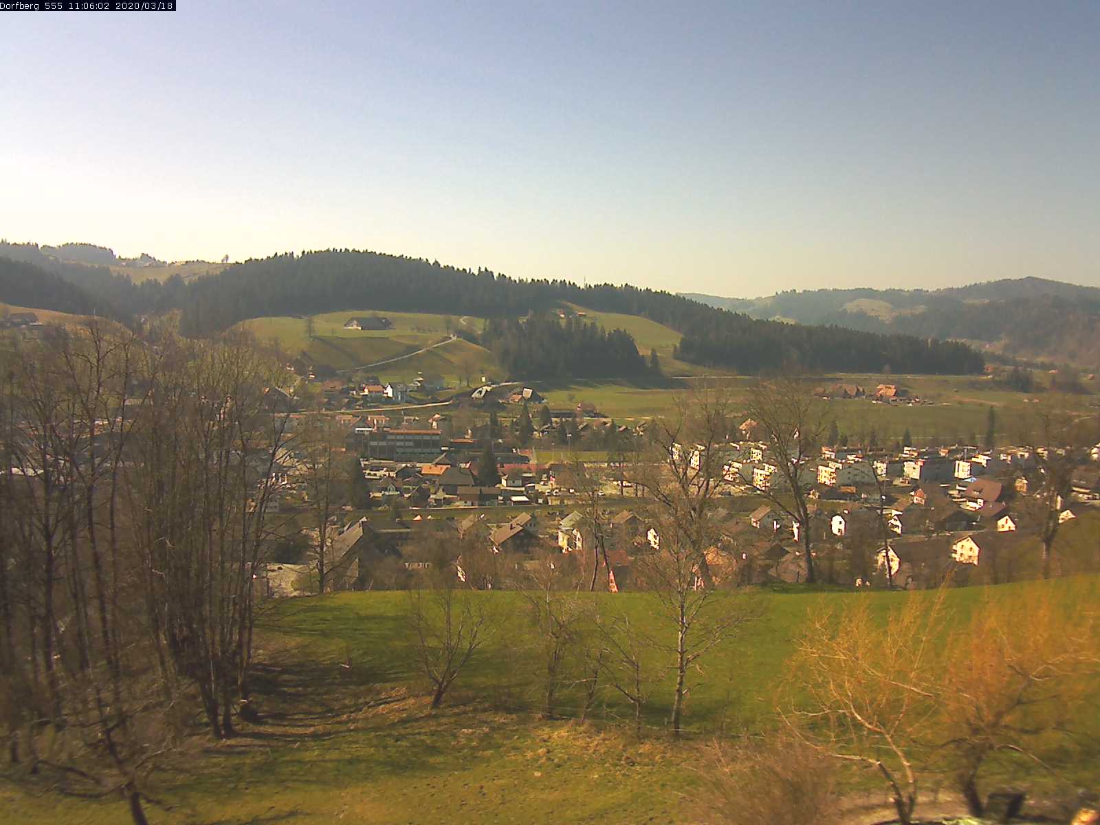 Webcam-Bild: Aussicht vom Dorfberg in Langnau 20200318-110601