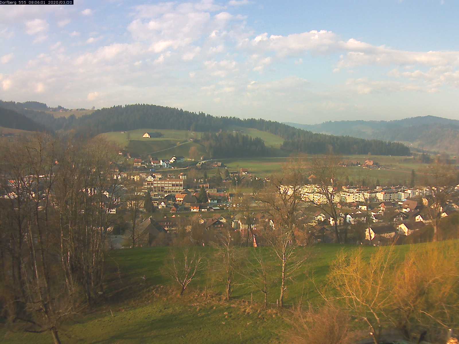 Webcam-Bild: Aussicht vom Dorfberg in Langnau 20200320-080601