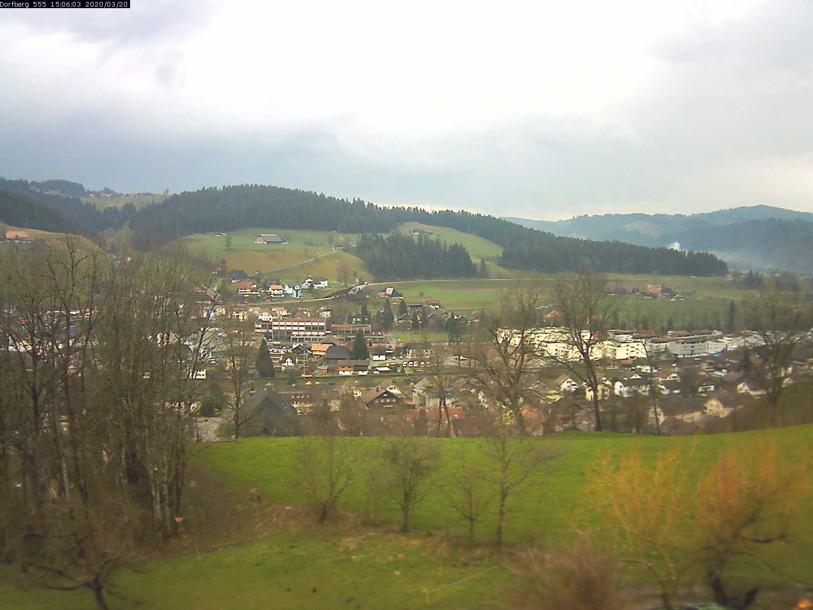 Webcam-Bild: Aussicht vom Dorfberg in Langnau 20200320-150601
