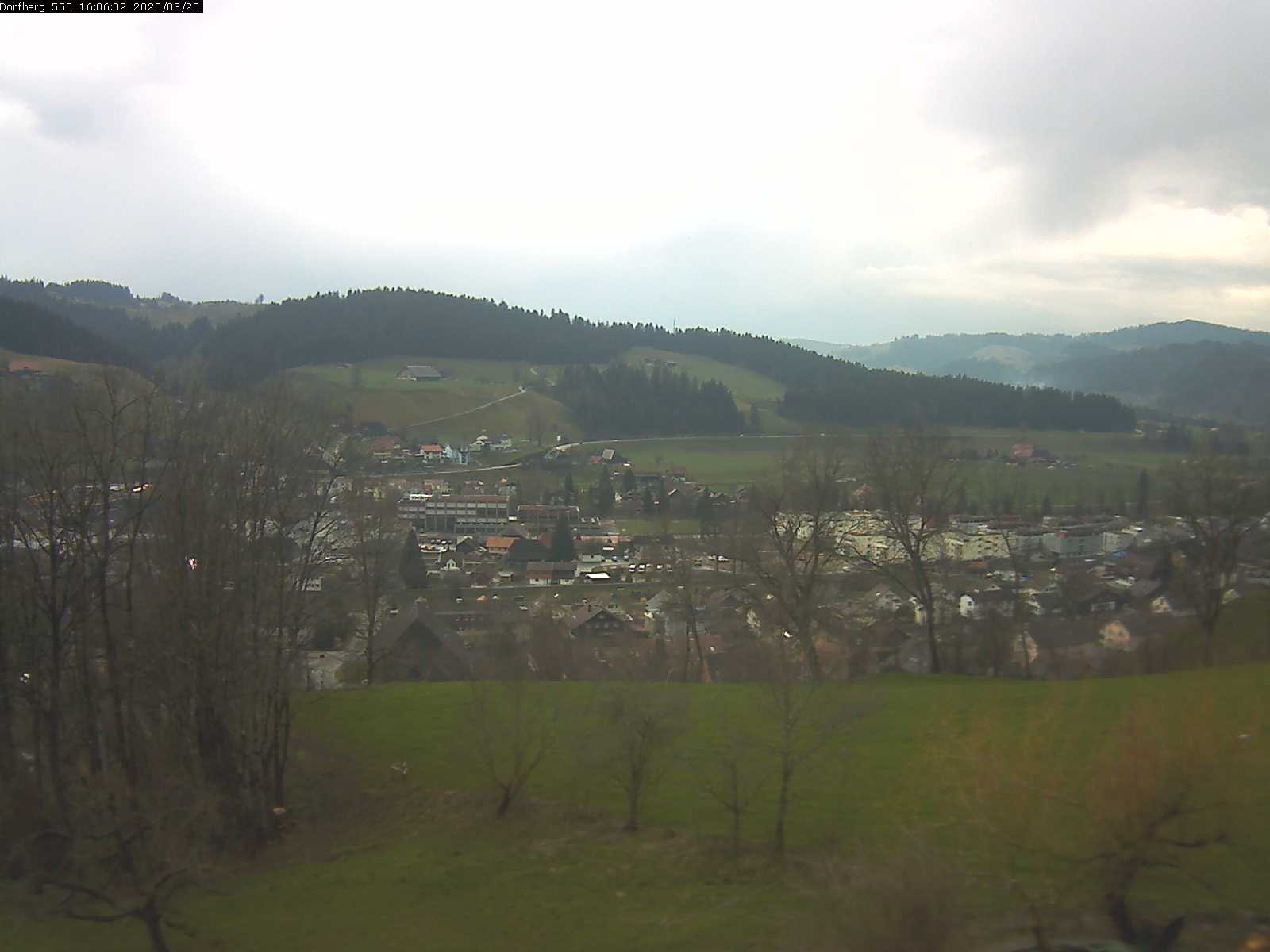 Webcam-Bild: Aussicht vom Dorfberg in Langnau 20200320-160601