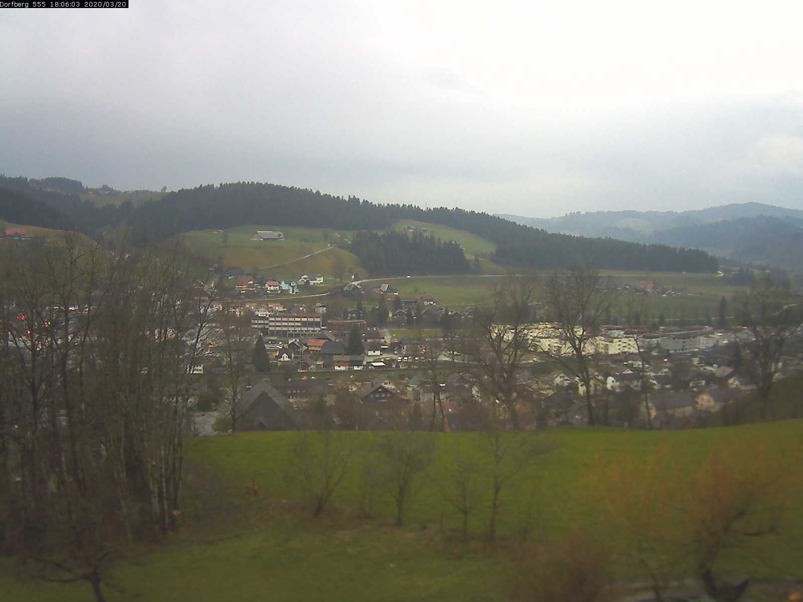 Webcam-Bild: Aussicht vom Dorfberg in Langnau 20200320-180601