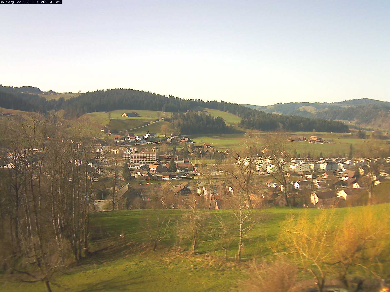 Webcam-Bild: Aussicht vom Dorfberg in Langnau 20200321-090601