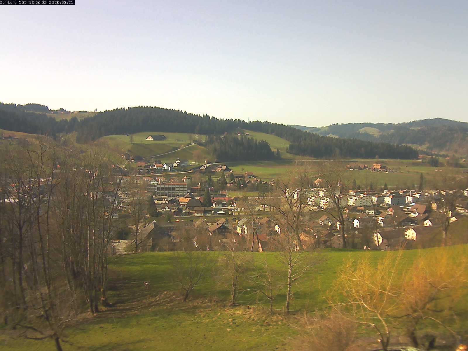Webcam-Bild: Aussicht vom Dorfberg in Langnau 20200321-100601