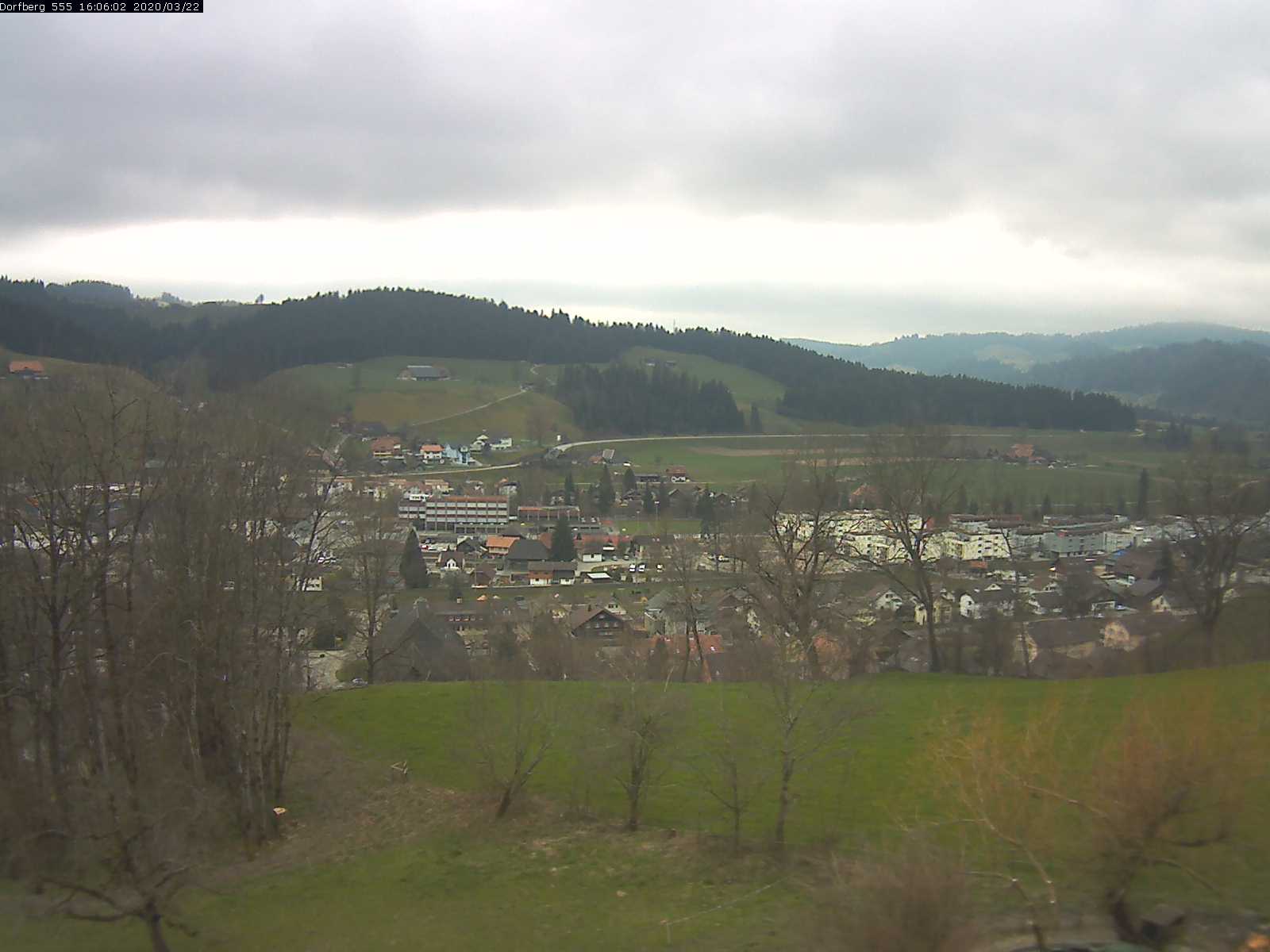 Webcam-Bild: Aussicht vom Dorfberg in Langnau 20200322-160601