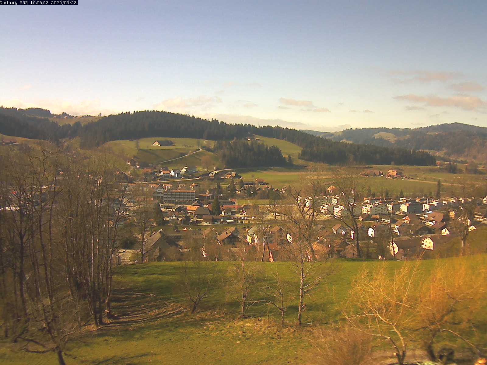 Webcam-Bild: Aussicht vom Dorfberg in Langnau 20200323-100601