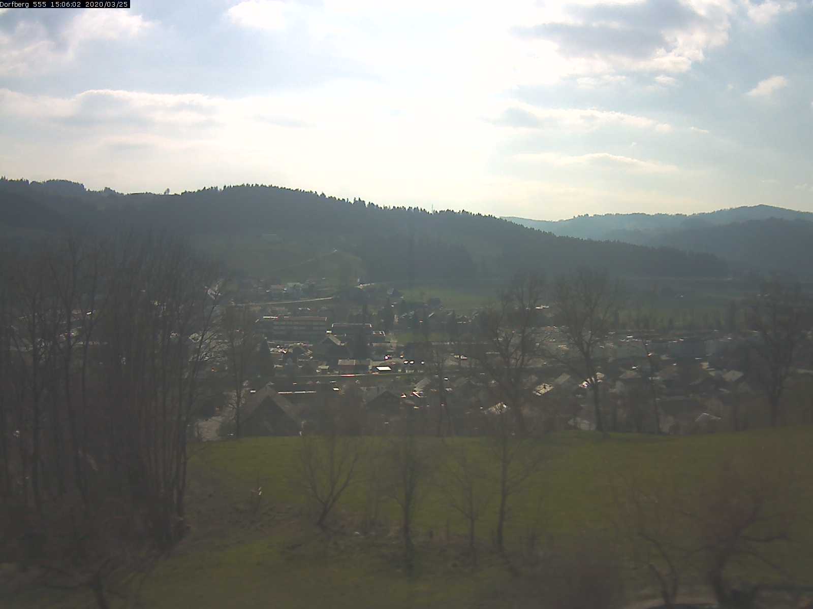 Webcam-Bild: Aussicht vom Dorfberg in Langnau 20200325-150601