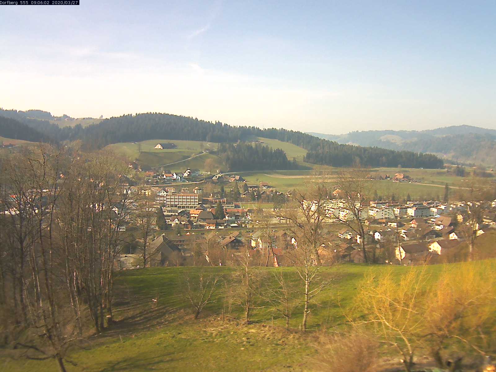 Webcam-Bild: Aussicht vom Dorfberg in Langnau 20200327-090601