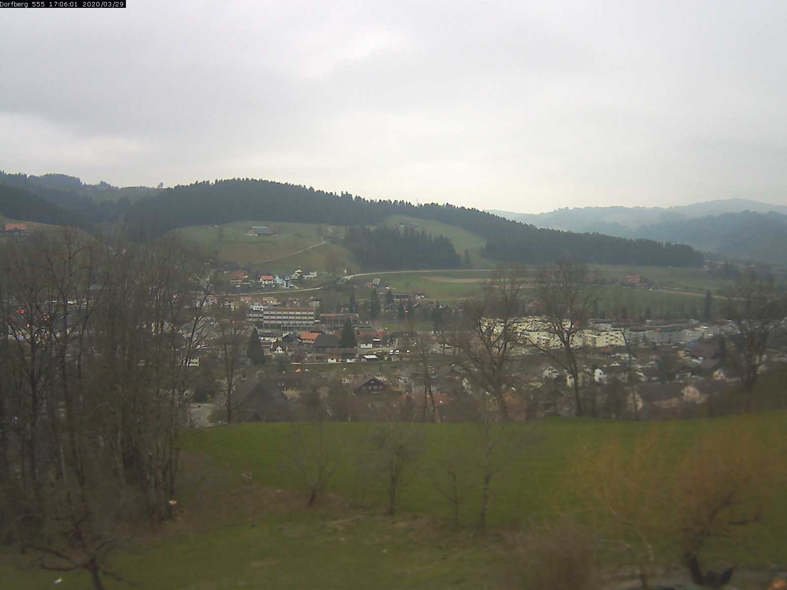 Webcam-Bild: Aussicht vom Dorfberg in Langnau 20200329-170601