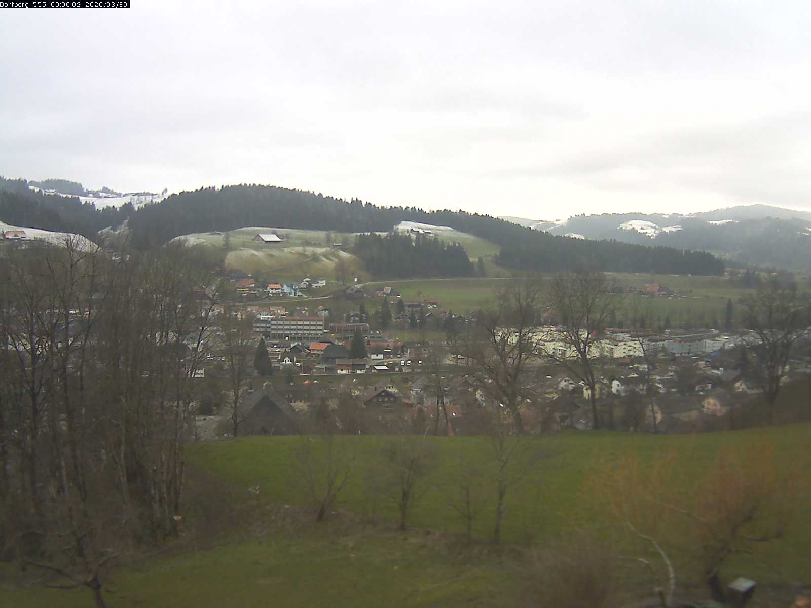 Webcam-Bild: Aussicht vom Dorfberg in Langnau 20200330-090601