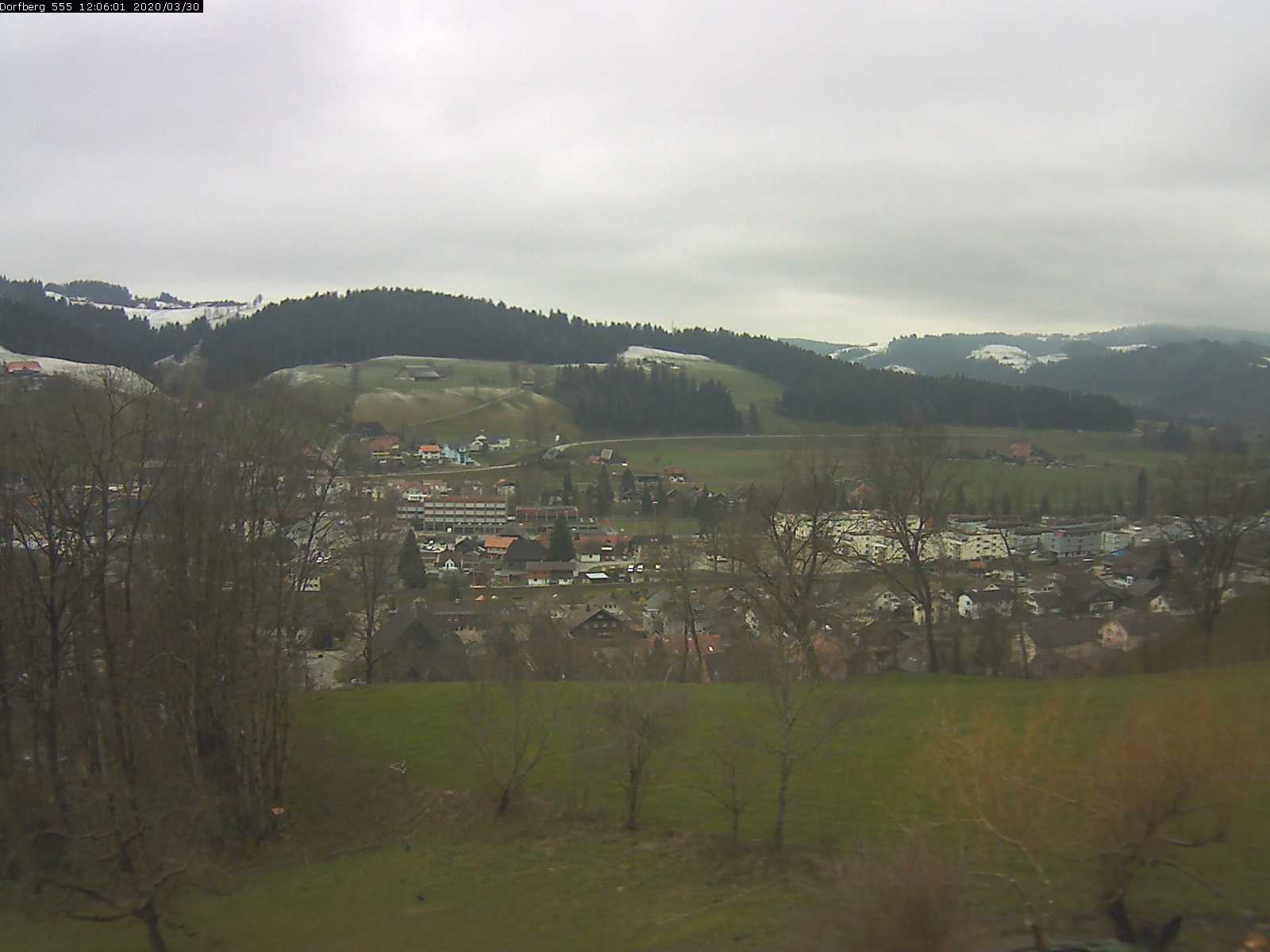 Webcam-Bild: Aussicht vom Dorfberg in Langnau 20200330-120601