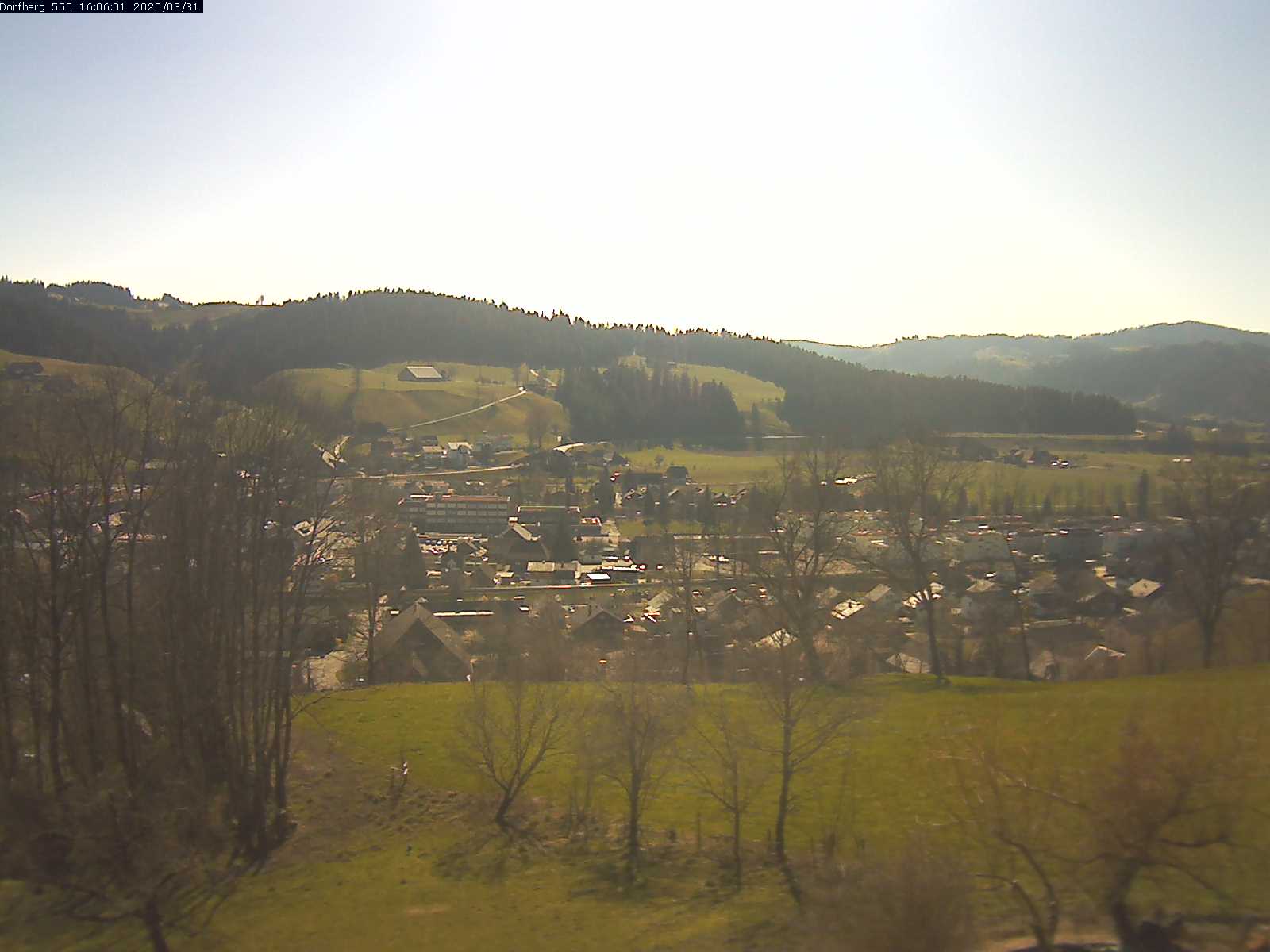Webcam-Bild: Aussicht vom Dorfberg in Langnau 20200331-160601