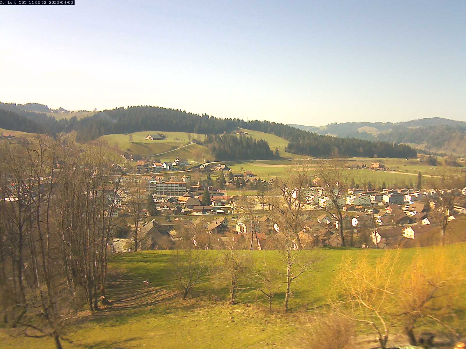 Webcam-Bild: Aussicht vom Dorfberg in Langnau 20200402-110601