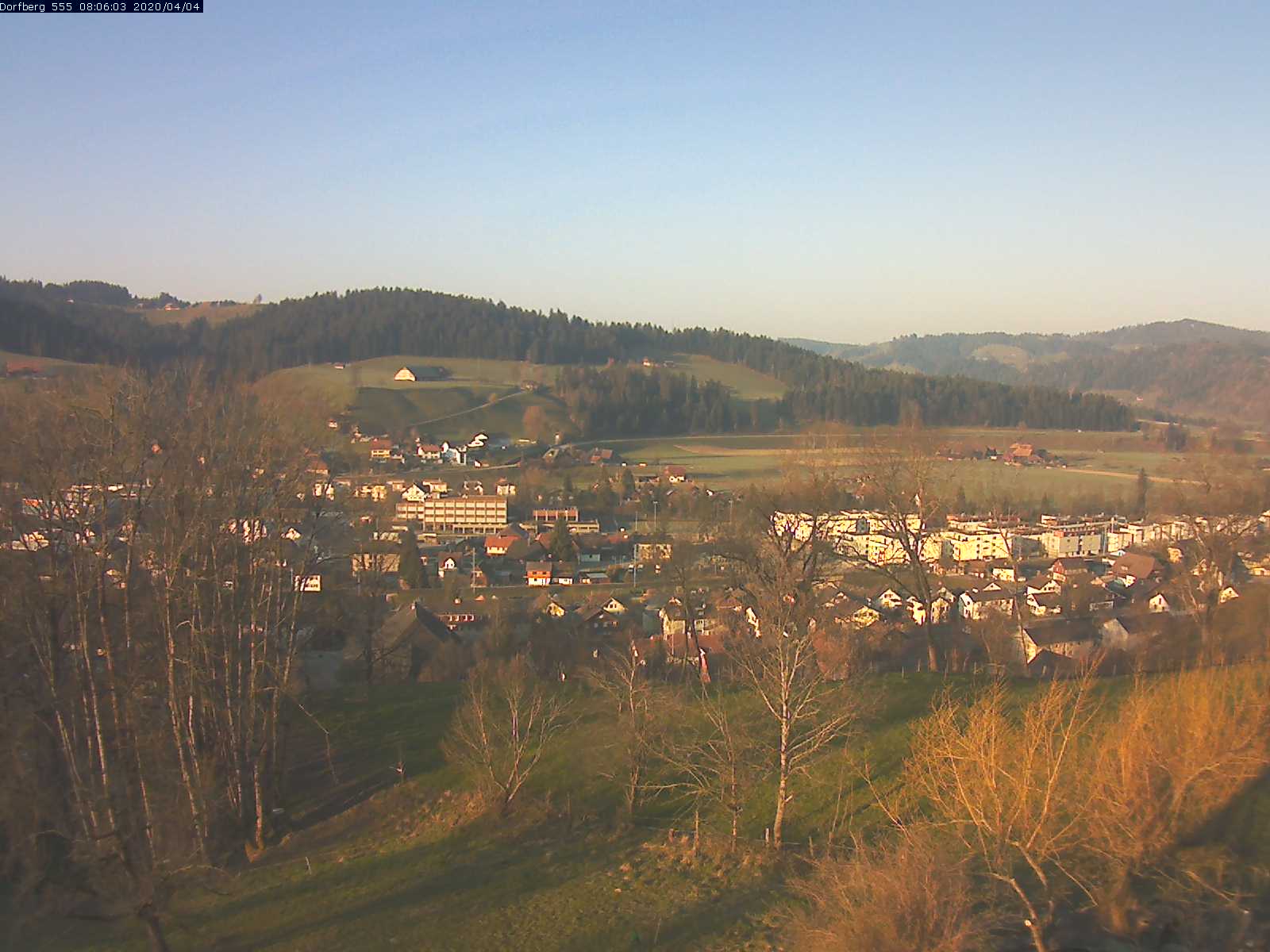 Webcam-Bild: Aussicht vom Dorfberg in Langnau 20200404-080601