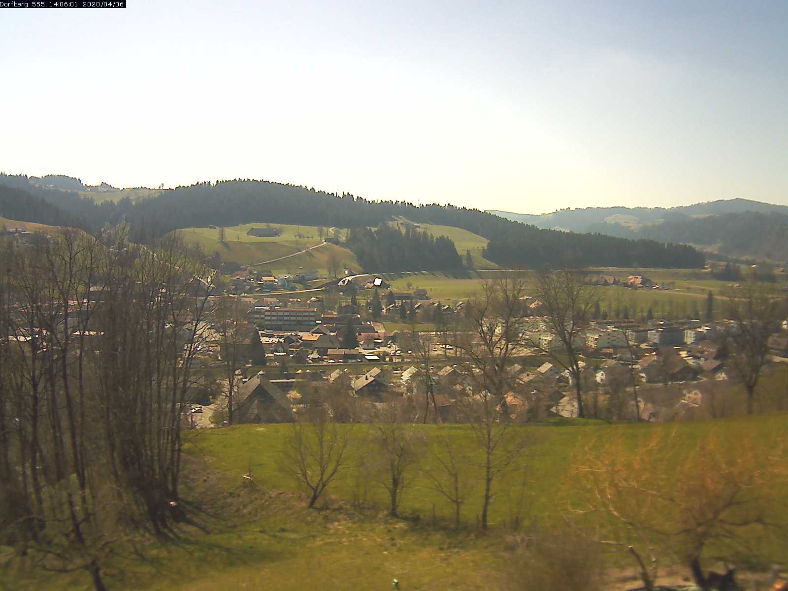 Webcam-Bild: Aussicht vom Dorfberg in Langnau 20200406-140601