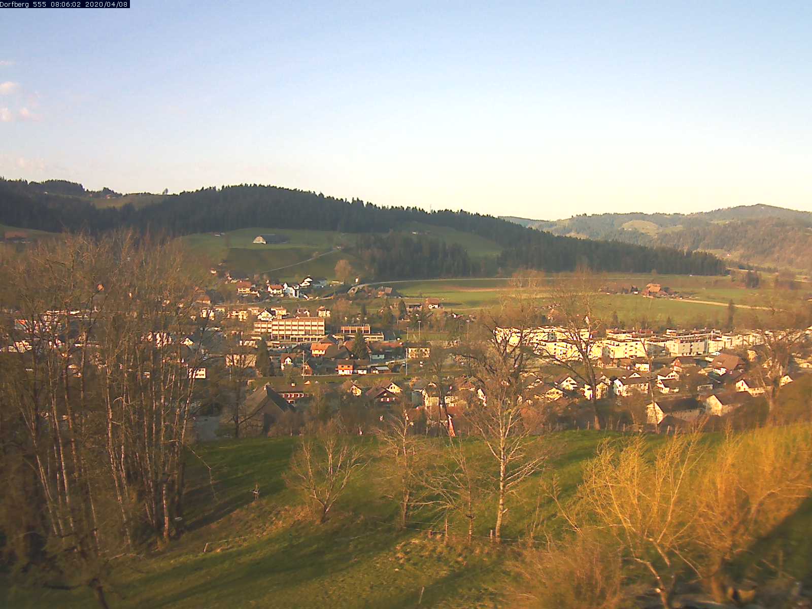 Webcam-Bild: Aussicht vom Dorfberg in Langnau 20200408-080601