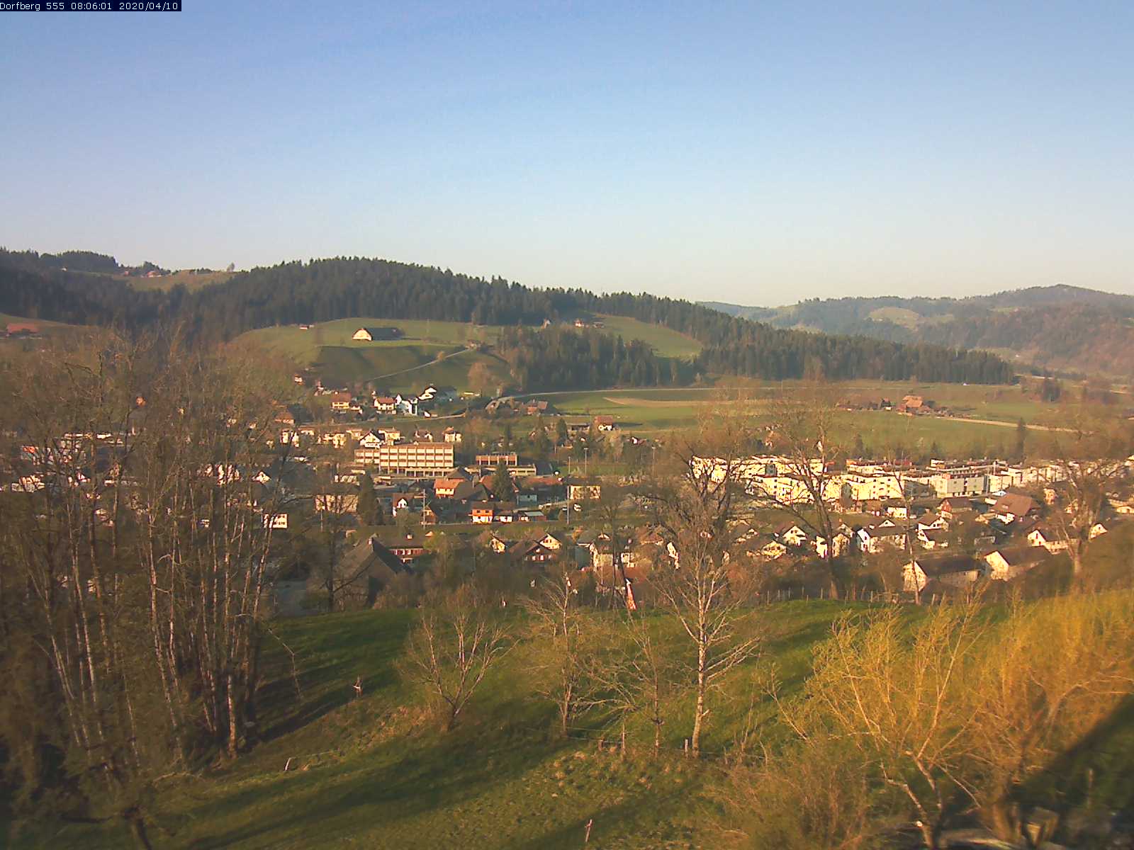 Webcam-Bild: Aussicht vom Dorfberg in Langnau 20200410-080601